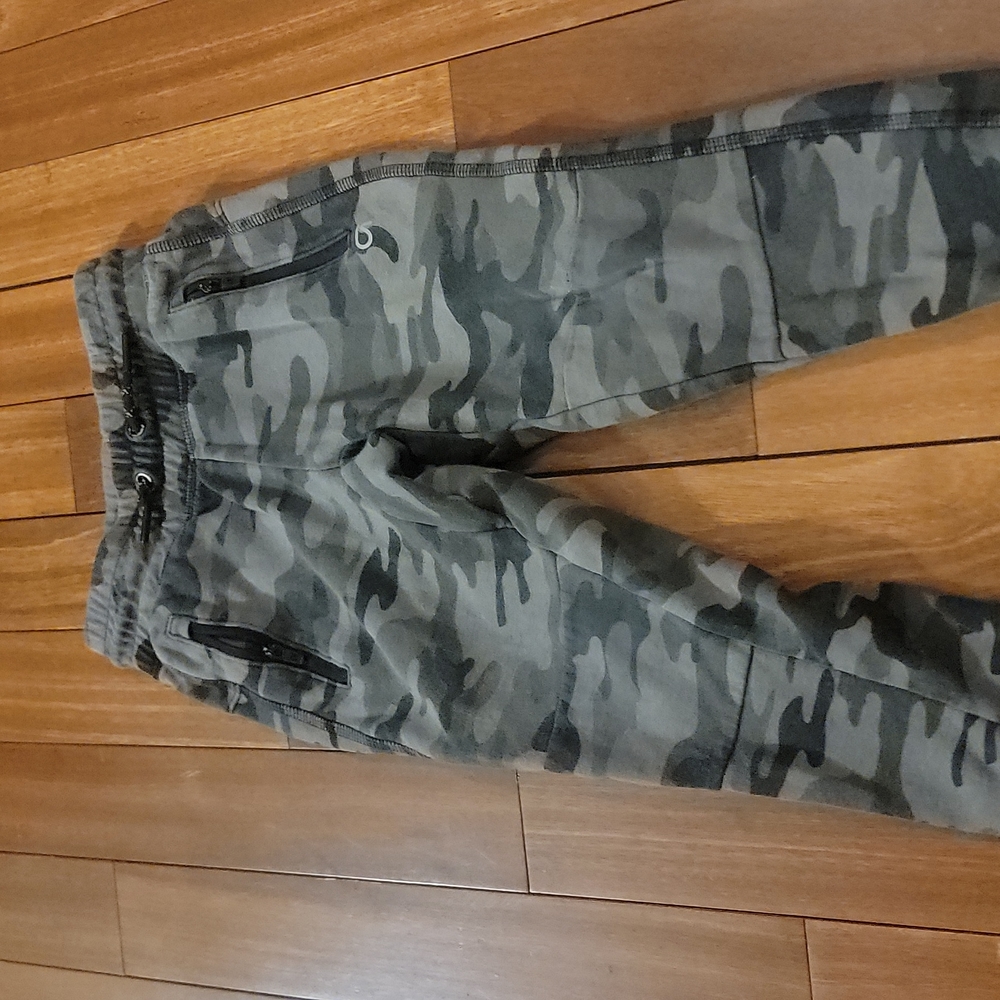 Pants - Picture 4 of 4